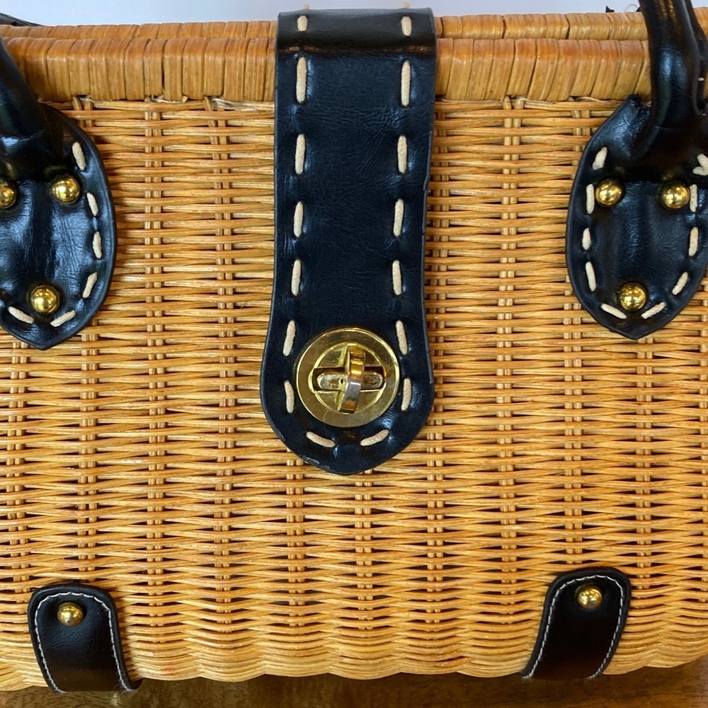 Tan Black Woven Leather Look Handbag Double Handle Picnic Style Classic Timeless - Picture 14 of 14
